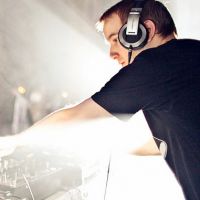 Kanadský dubstepový „šílenec“ EXCISION vystoupí poprvé v Praze v listopadu!