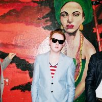 Two Door Cinema Club vydali své druhé album s názvem Beacon a v únoru dorazí do Prahy