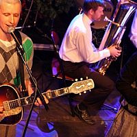 Hm... pokřtili v Akropolis nové CD!