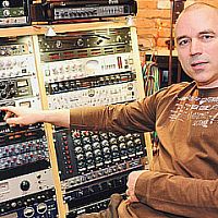 Jeden umělec za celou kapelu? Circus Ponorka vs. Jamrock 2013!