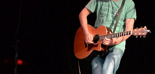 Jeden umělec za celou kapelu? Circus Ponorka vs. Jamrock 2013!