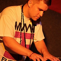 KF KLUB - MAAT, REVOLTA, MAMĚN