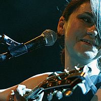 LENKA DUSILOVÁ & BAROMANTIKA pokřtí a vydají svůj první živák