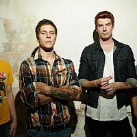 Nový rozhovor, tentokrát s kapelou From Our Hands!