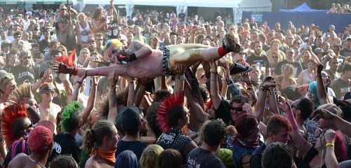 FESTIVAL POD PAROU PŘIPRAVUJE ŠESTNÁCTÝ ROČNÍK!