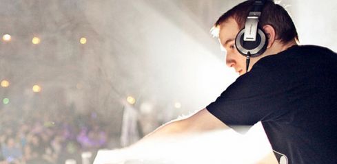 Kanadský dubstepový „šílenec“ EXCISION vystoupí poprvé v Praze v listopadu!